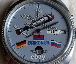 Slava KOSMOPOLIS Baikonur Automatic Vintage Russian Men's Watch cal. S2427 USSR