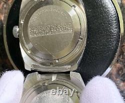 USSR Soviet Russian Vintage VOSTOK WOSTOK NVCH 30ATM 300M Diver Watch Mechanical