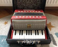 Vintage Russian USSR Razno Malish Child Accordion 16 Bass + Hard Case