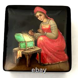 Vintage USSR FEDOSKINO Miniature Hand Painted Russian Lacquer Box Signed