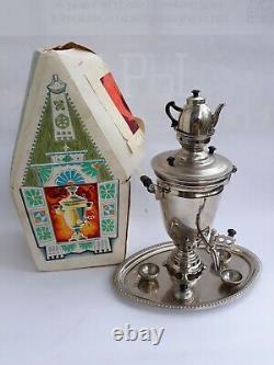 Ensemble de thé samovar décoratif rare, ancien et vintage de l'URSS soviétique avec sa boîte souvenir