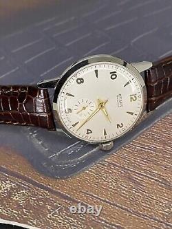 Montre de départ vintage de l'URSS à remontage mécanique, cadran soviétique rare, rare montre-bracelet pour hommes russe